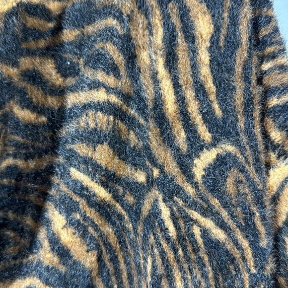 FREE PEOPLE TIGER PRINT CARDI DUSTER IN BLACK AND TAN LARGE NWOT - Picture 7 of 7